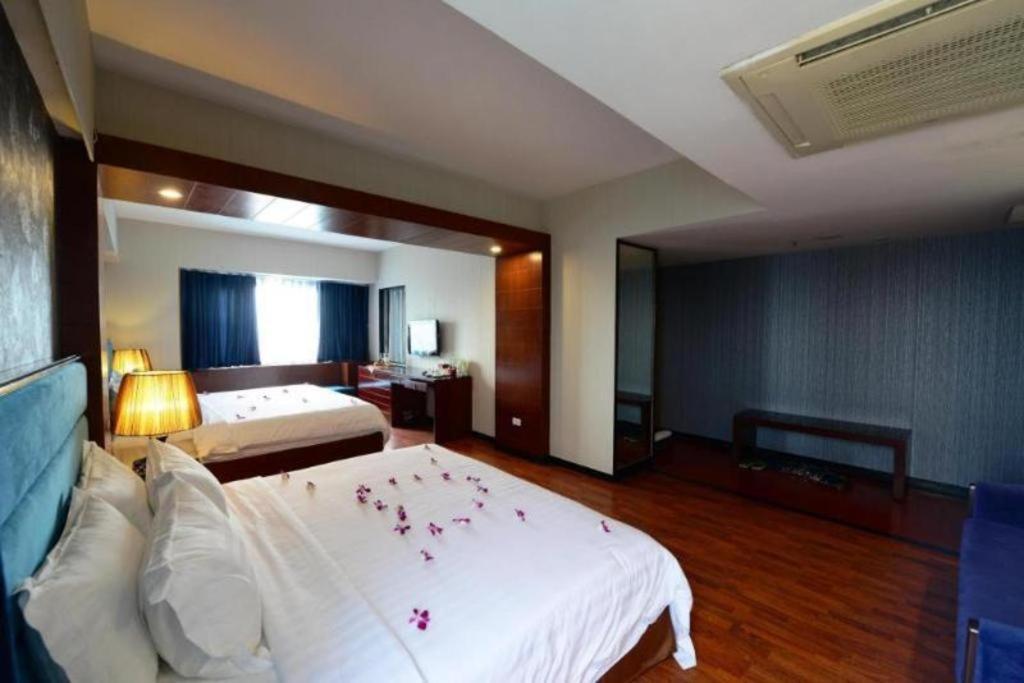 Hanoi Antique Legend Hotel Экстерьер фото